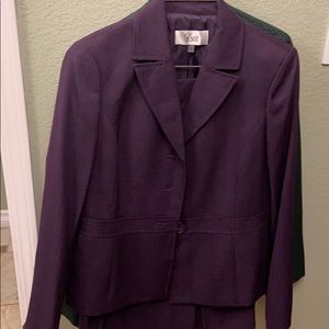 Jacket and skirt suit